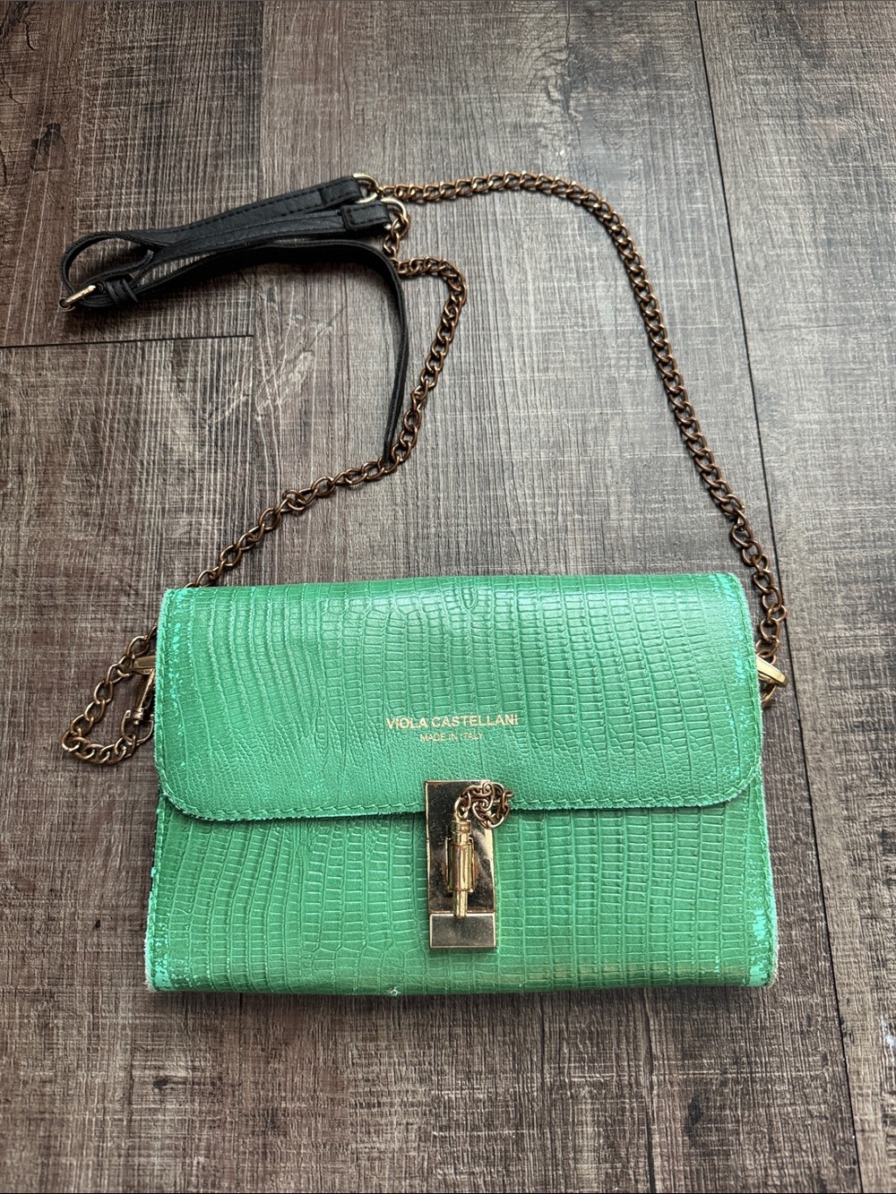 Viola Castellani Green Crossbody Bag with Chain Strap